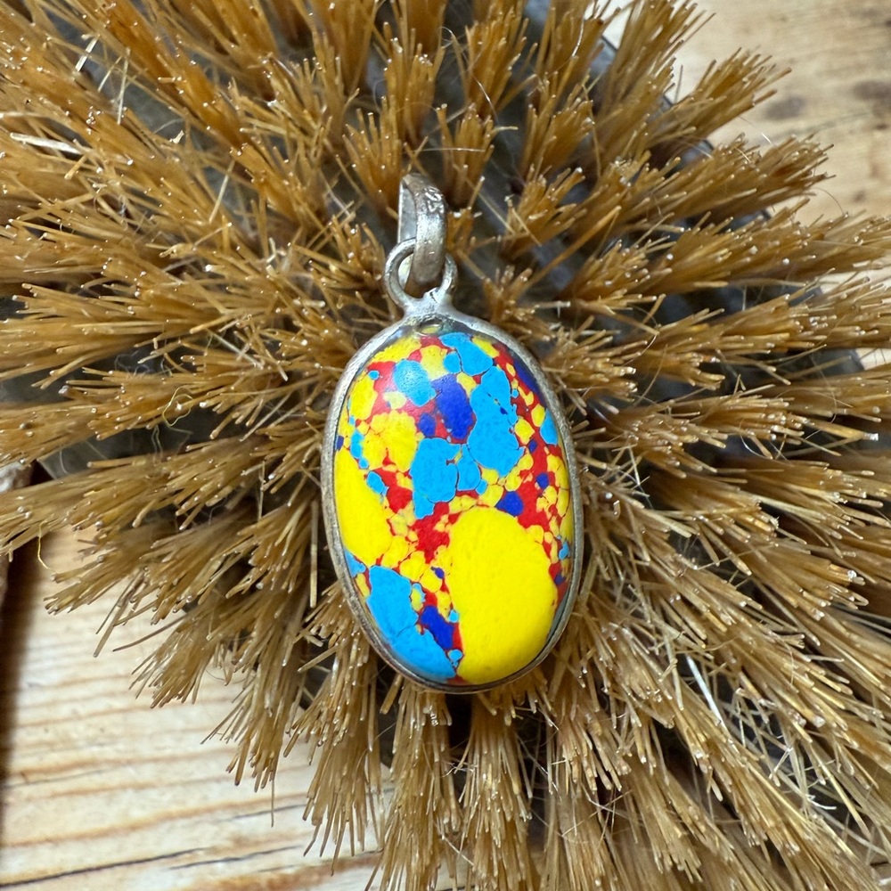 NWT Sterling Silver 925 Stamped Rainbow Casilica Oval Pendant